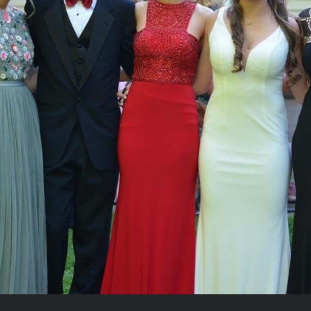 2017 red Sherri hill prom dress